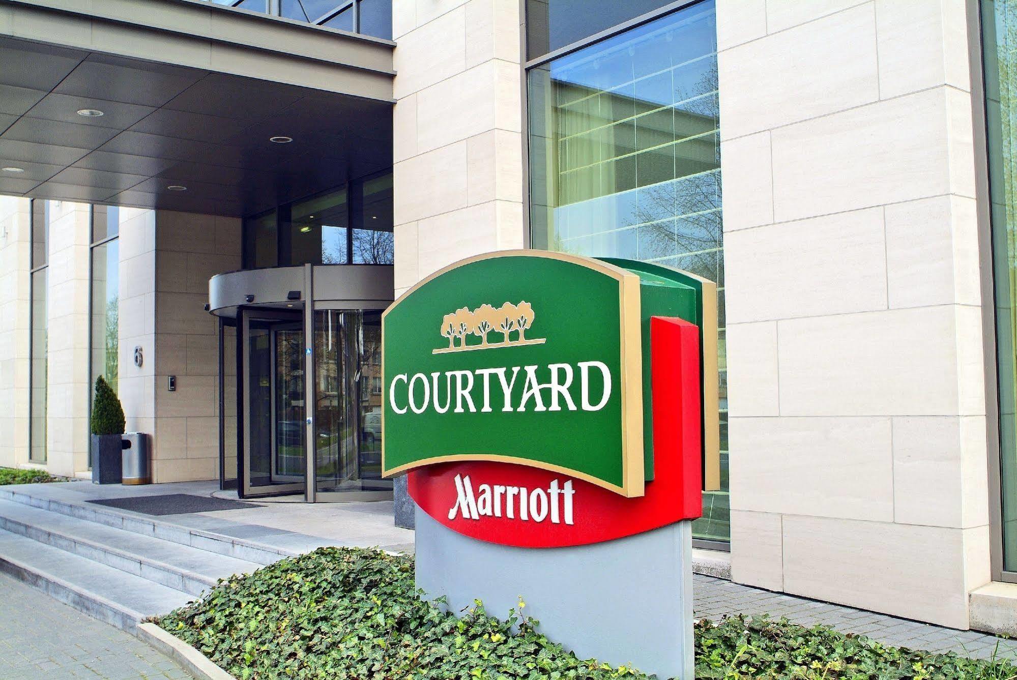 מלון Courtyard By Marriott בריסל מראה חיצוני תמונה